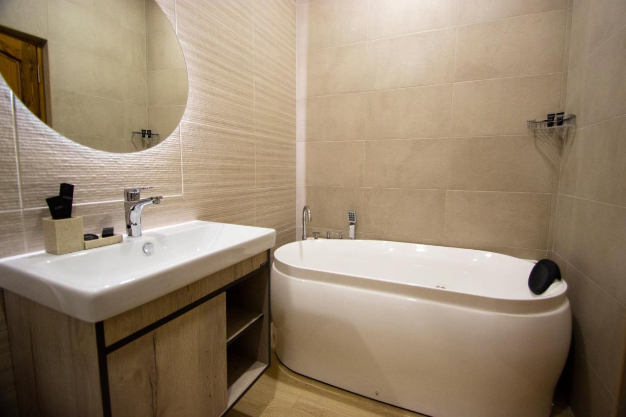 Kuma Hotel Γκιουμρί Εξωτερικό φωτογραφία